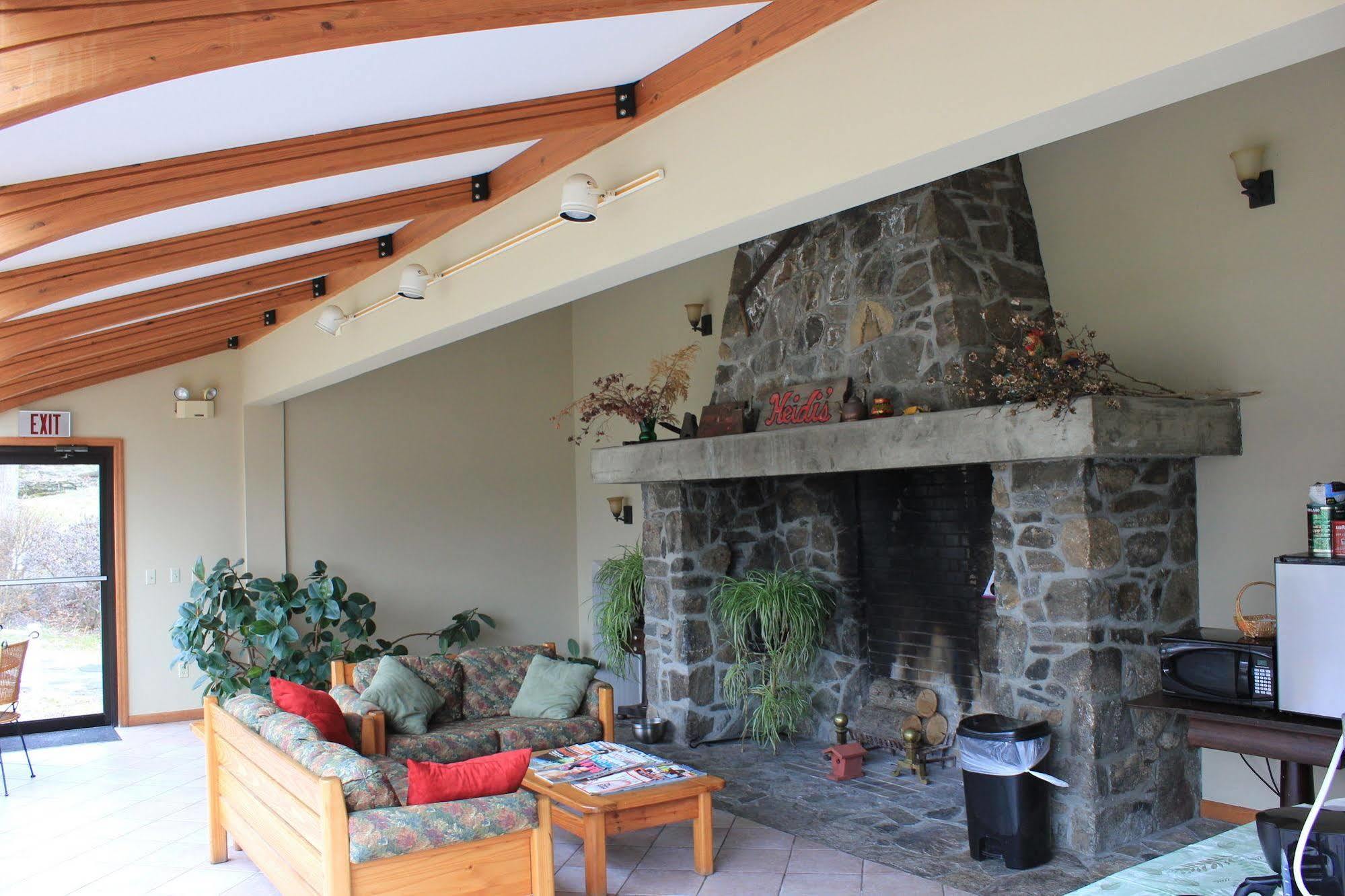 Heidi'S Inn บรูว์สเตอร์ ภายนอก รูปภาพ