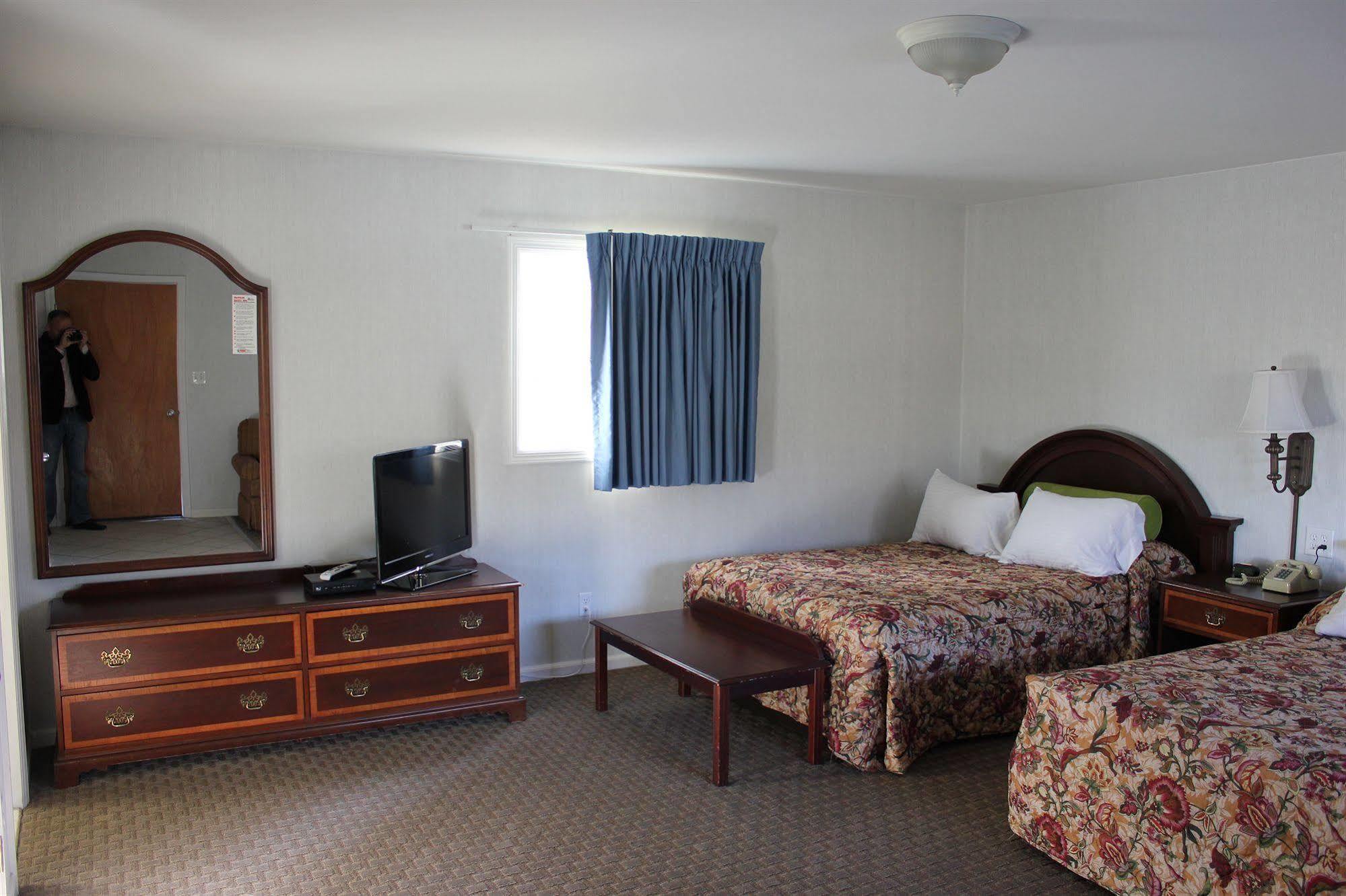 Heidi'S Inn บรูว์สเตอร์ ภายนอก รูปภาพ